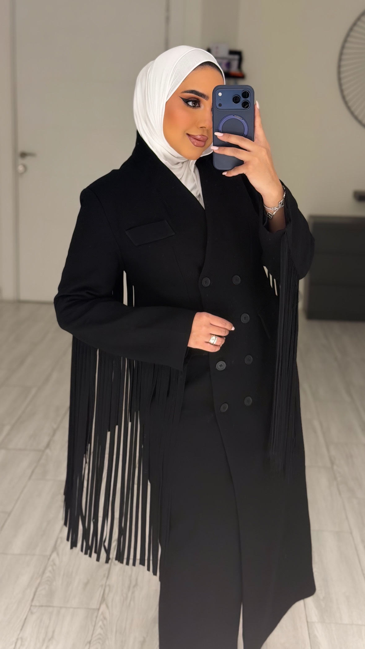 Black hadab blazer - الصورة 4