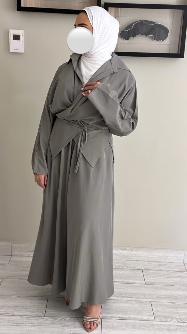 ⁦Grey set⁩ - الصورة ⁦3⁩