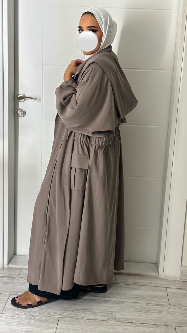 ⁦Soft beige jacket⁩ - الصورة ⁦2⁩