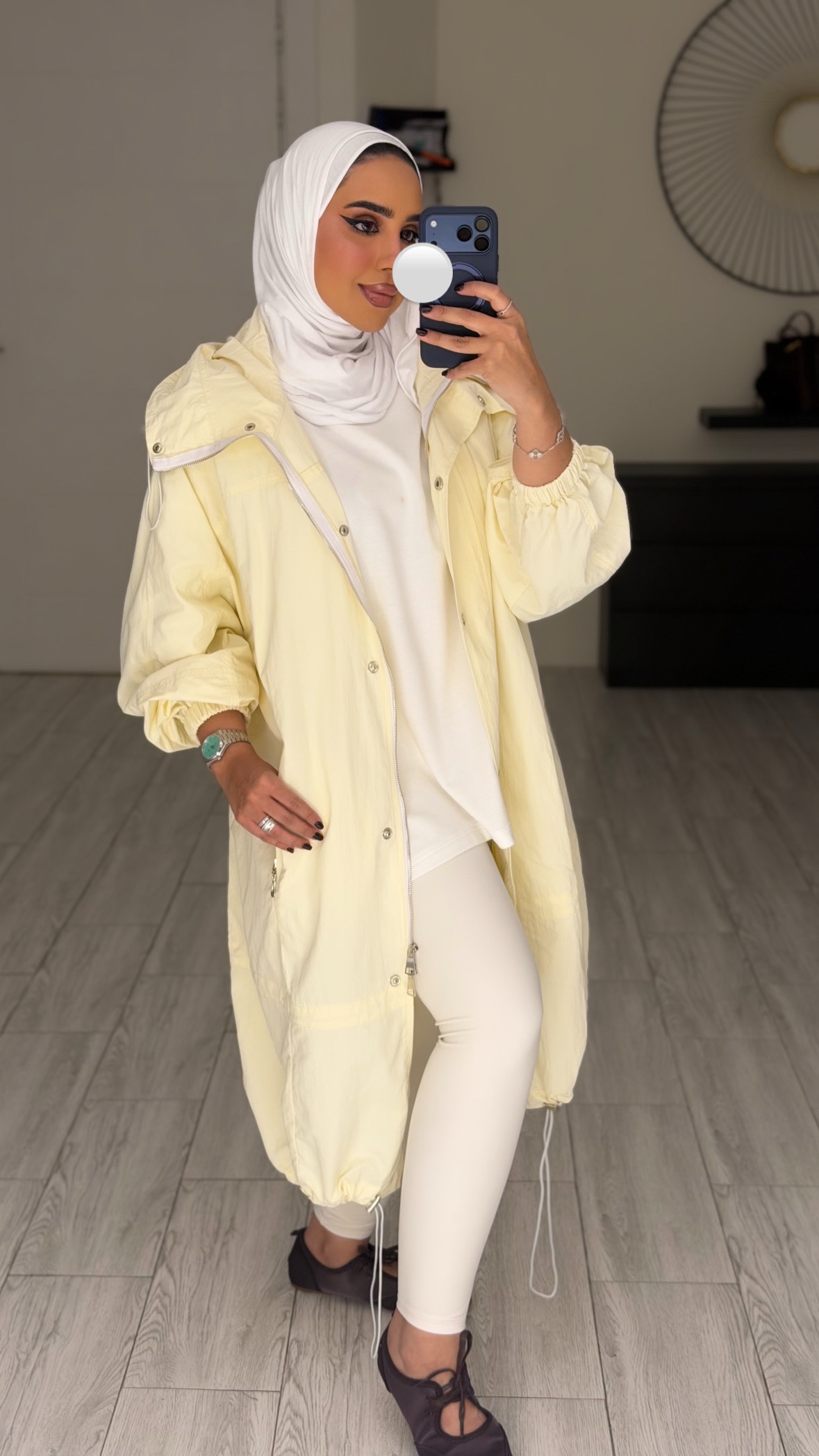 Cream butteryellow Trench coat - الصورة 3