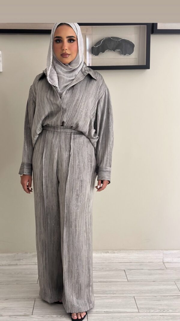 ⁦SATIN GREY - SET⁩ - الصورة ⁦3⁩