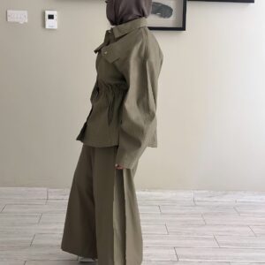 Alternative view of Gregé Set