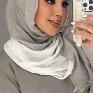 Alternative view of Ombre Scarf