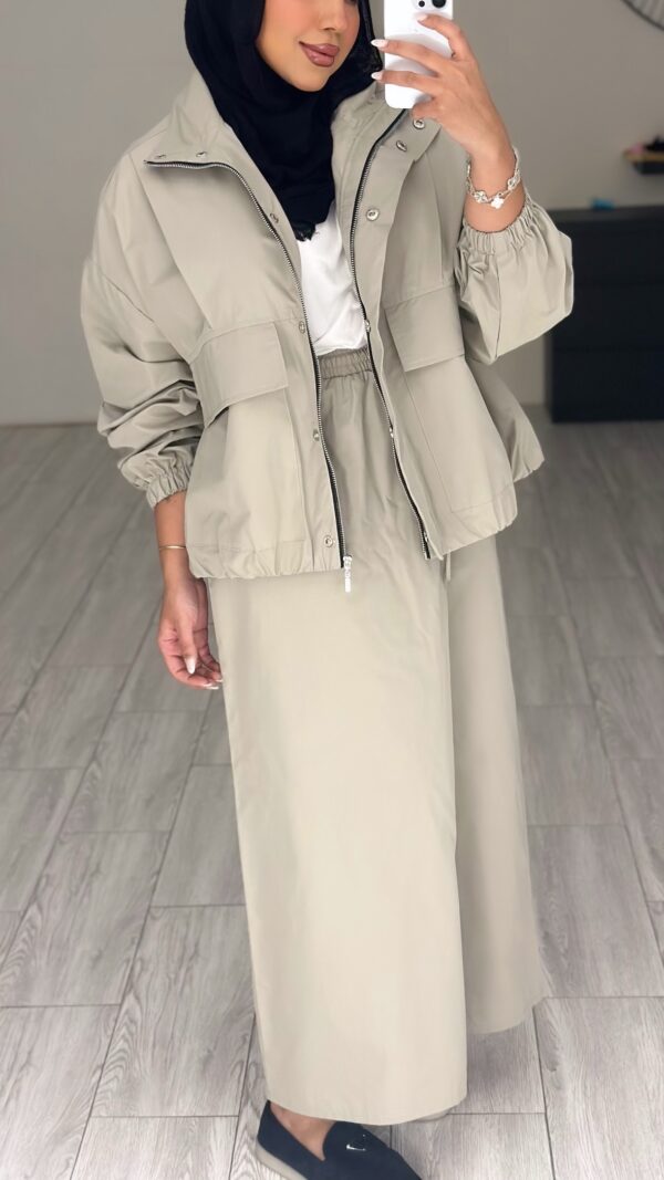 ⁦Skirt-Jacket Set⁩ - الصورة ⁦4⁩