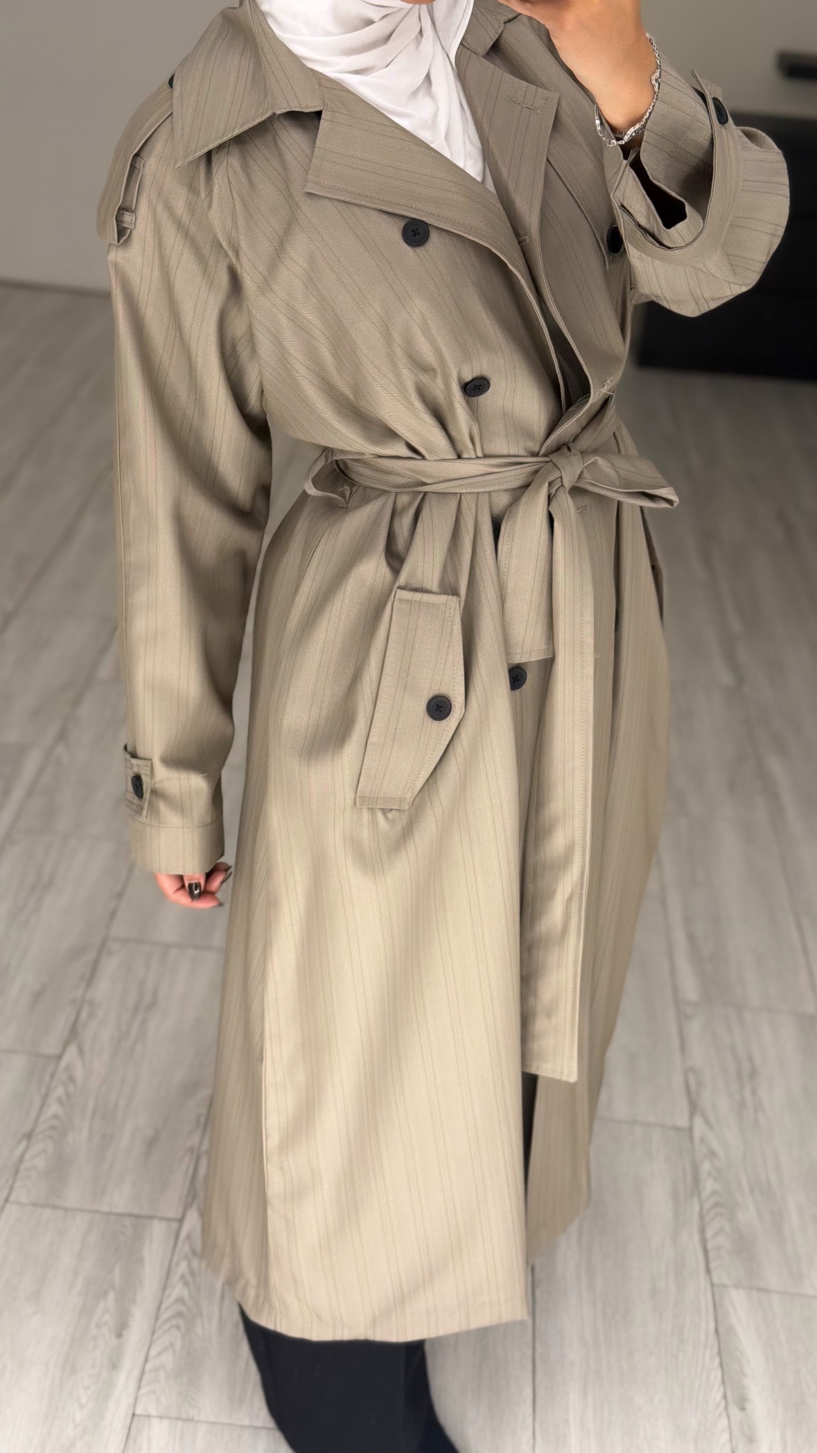 BeigeXBlack Trench - الصورة 2