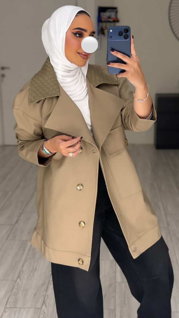⁦Beige jacket/hand made leather⁩ - الصورة ⁦3⁩