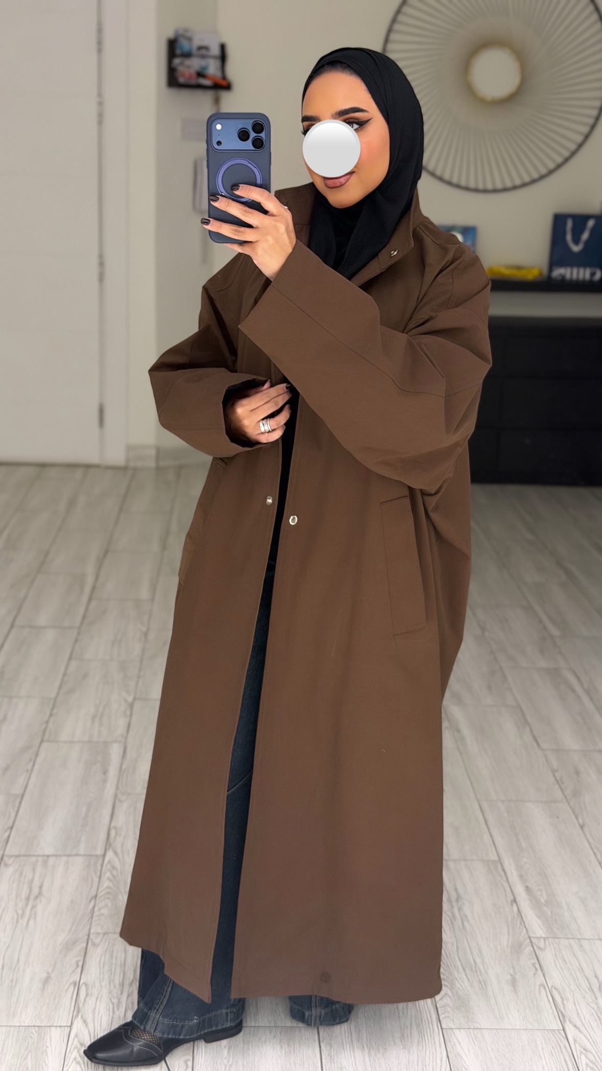 Brown Jacket - الصورة 6