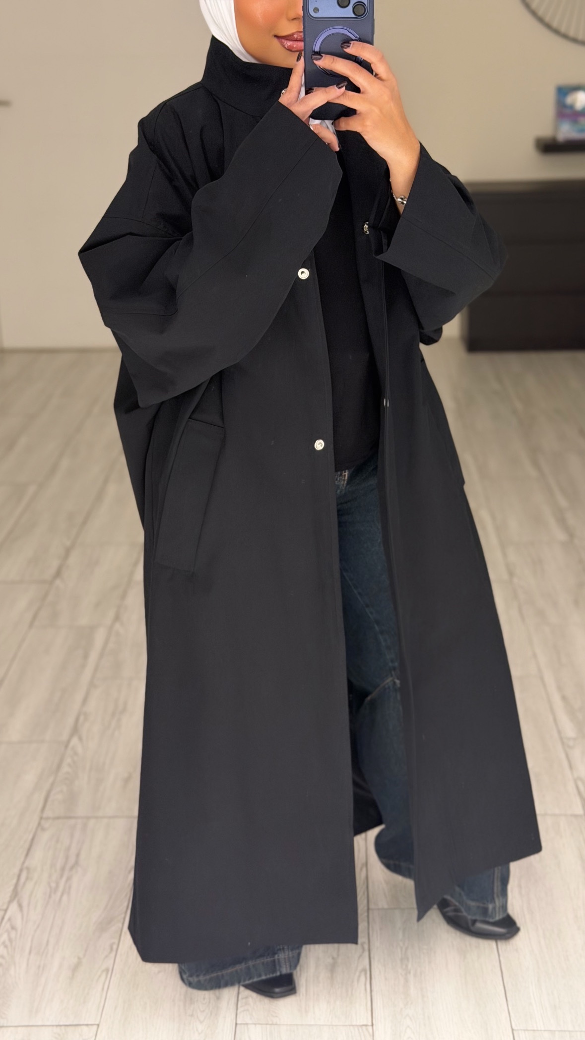 Black Jacket - الصورة 2