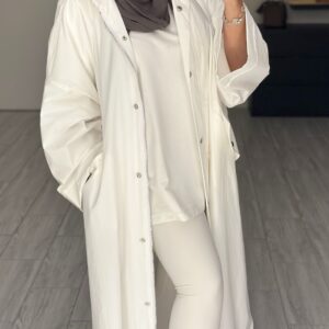 ⁦White trench coat⁩ - الصورة ⁦3⁩