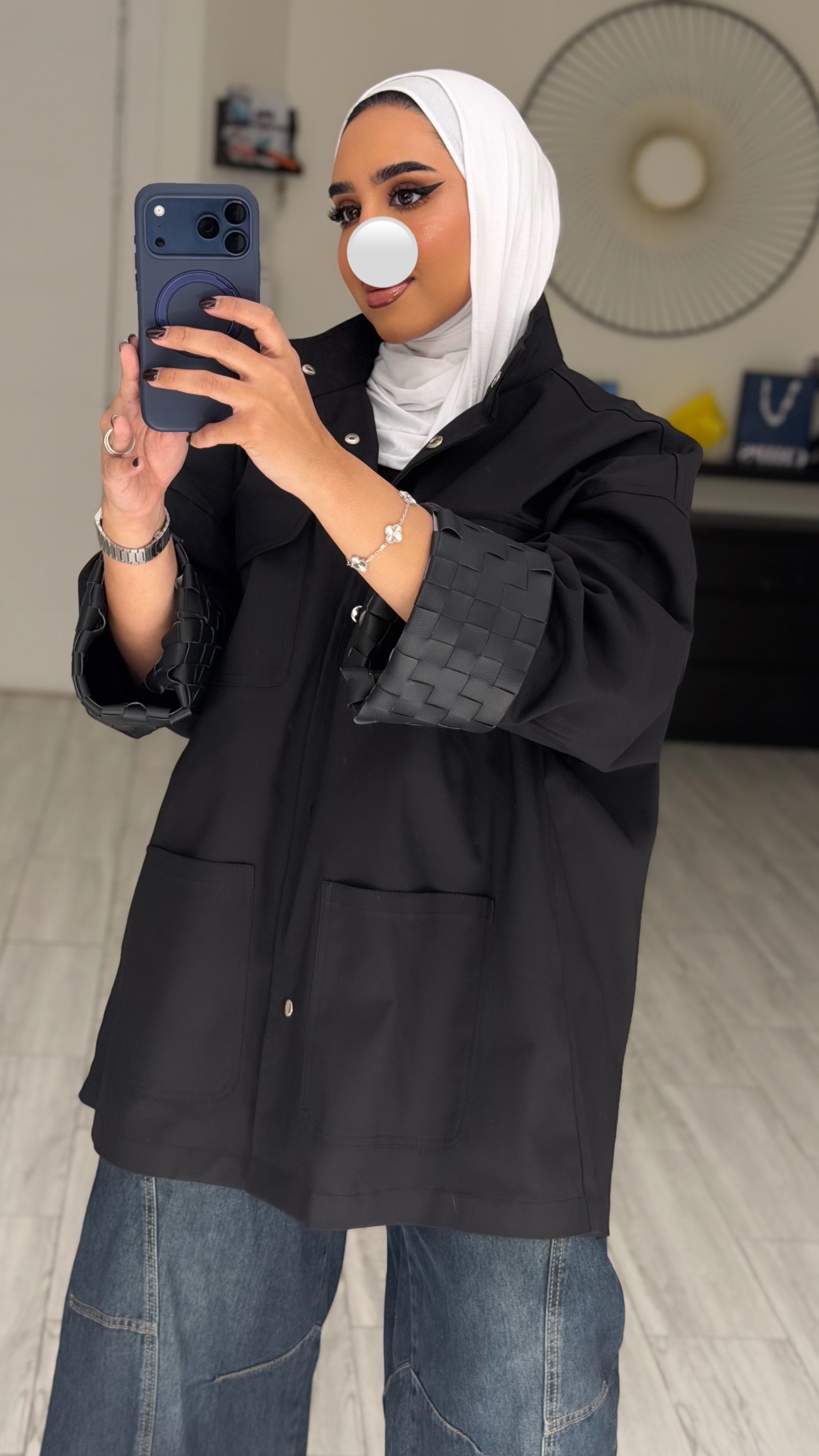 Black jacket- hand made leather sleeve - الصورة 4