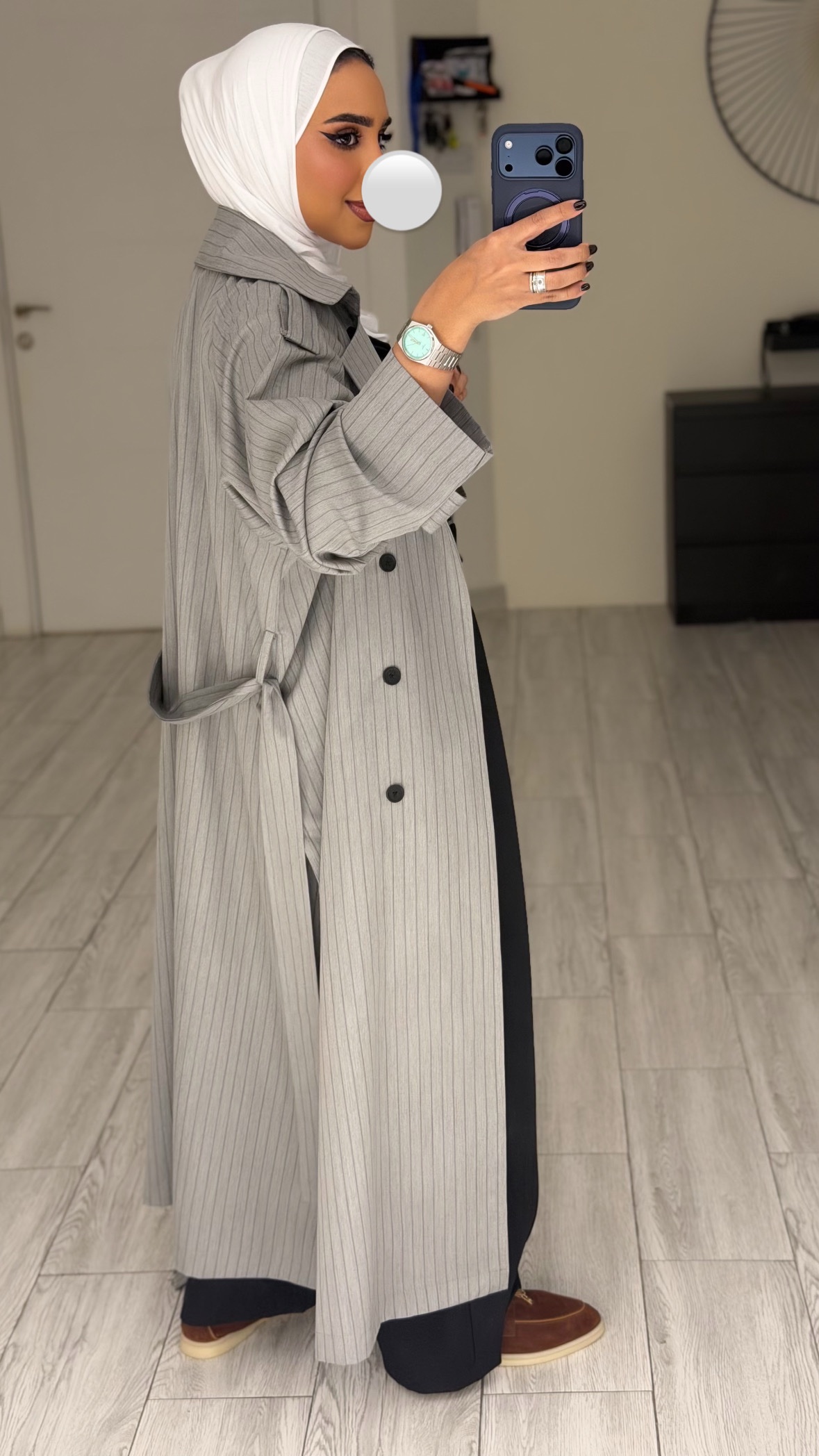 GreyXBlack Trench coat - الصورة 4