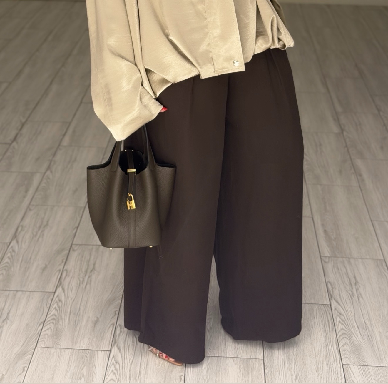 Basic cut pants