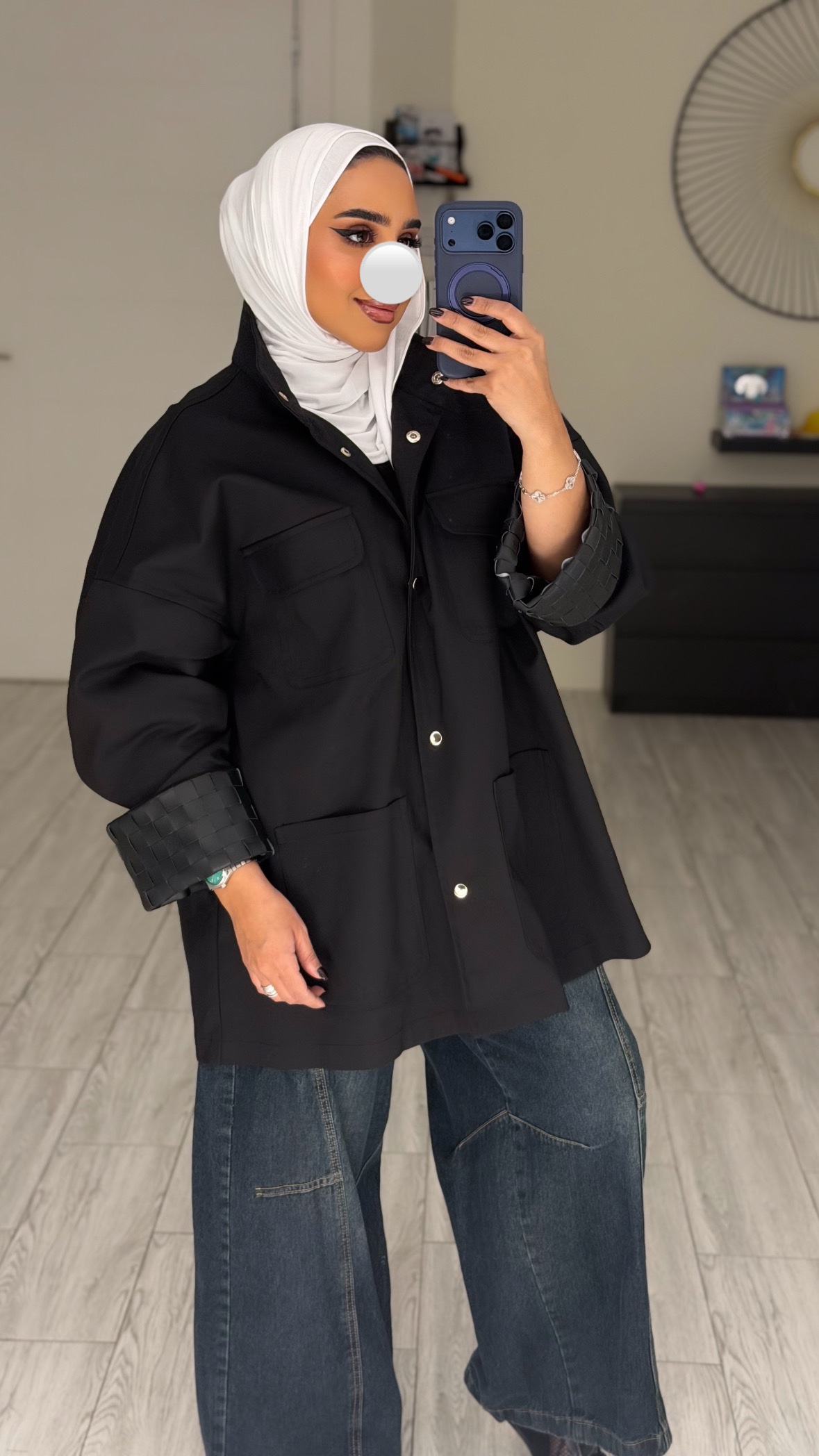 Black jacket- hand made leather sleeve - الصورة 2