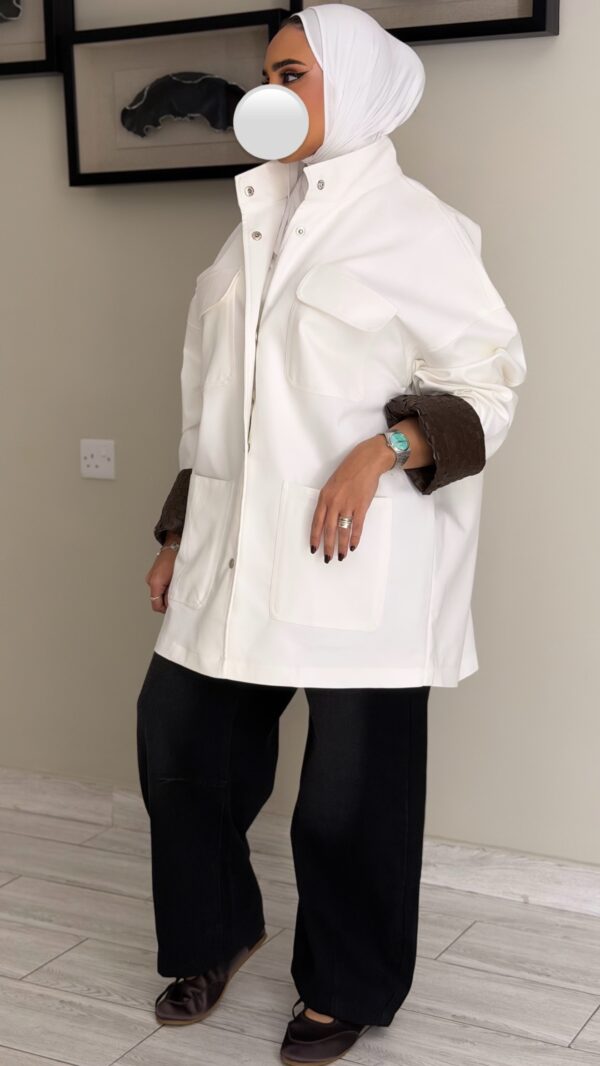 ⁦White jacket- hand made leather sleeve⁩ - الصورة ⁦4⁩
