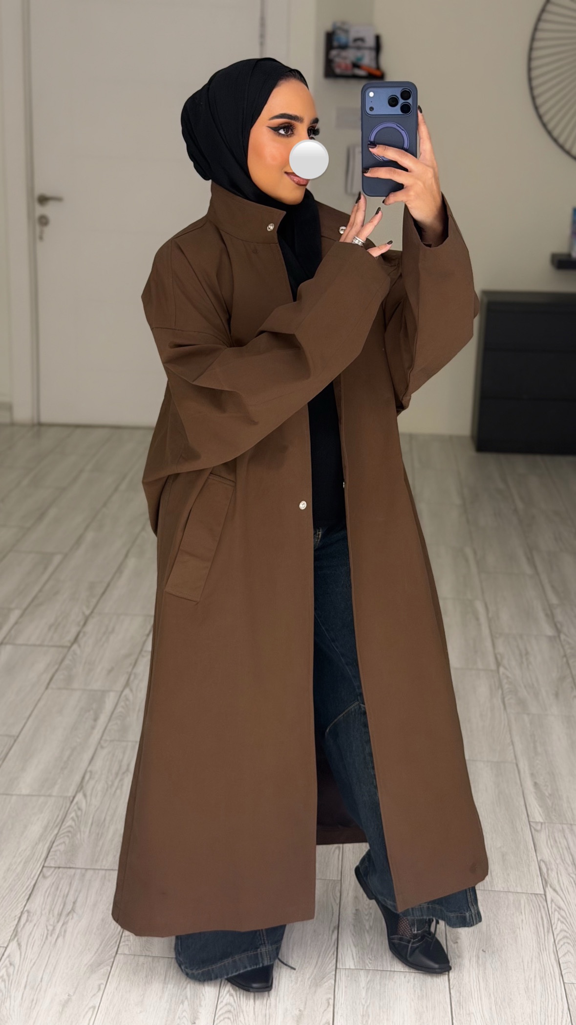 Brown Jacket - الصورة 2