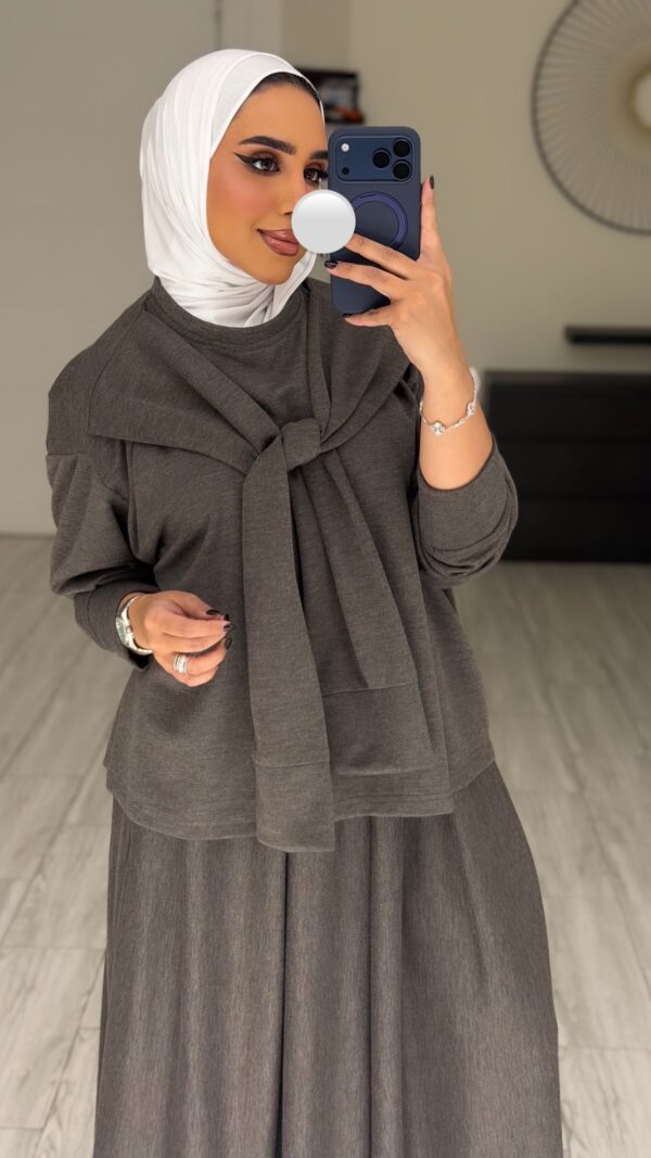 ⁦Double sleeve Shirt-توب فقط⁩ - الصورة ⁦2⁩
