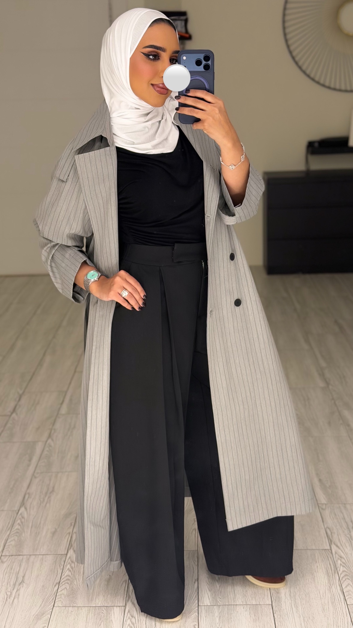 GreyXBlack Trench coat - الصورة 5