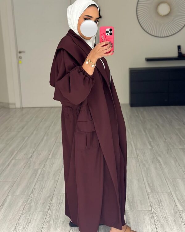 ⁦Burgundy Trench Coat⁩ - الصورة ⁦2⁩