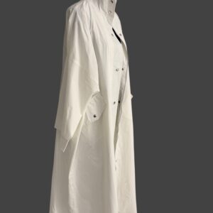 ترنش كوت اوف وايت