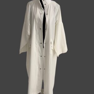 Alternative view of ترنش كوت اوف وايت