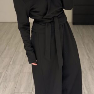 Alternative view of Casual training - Black