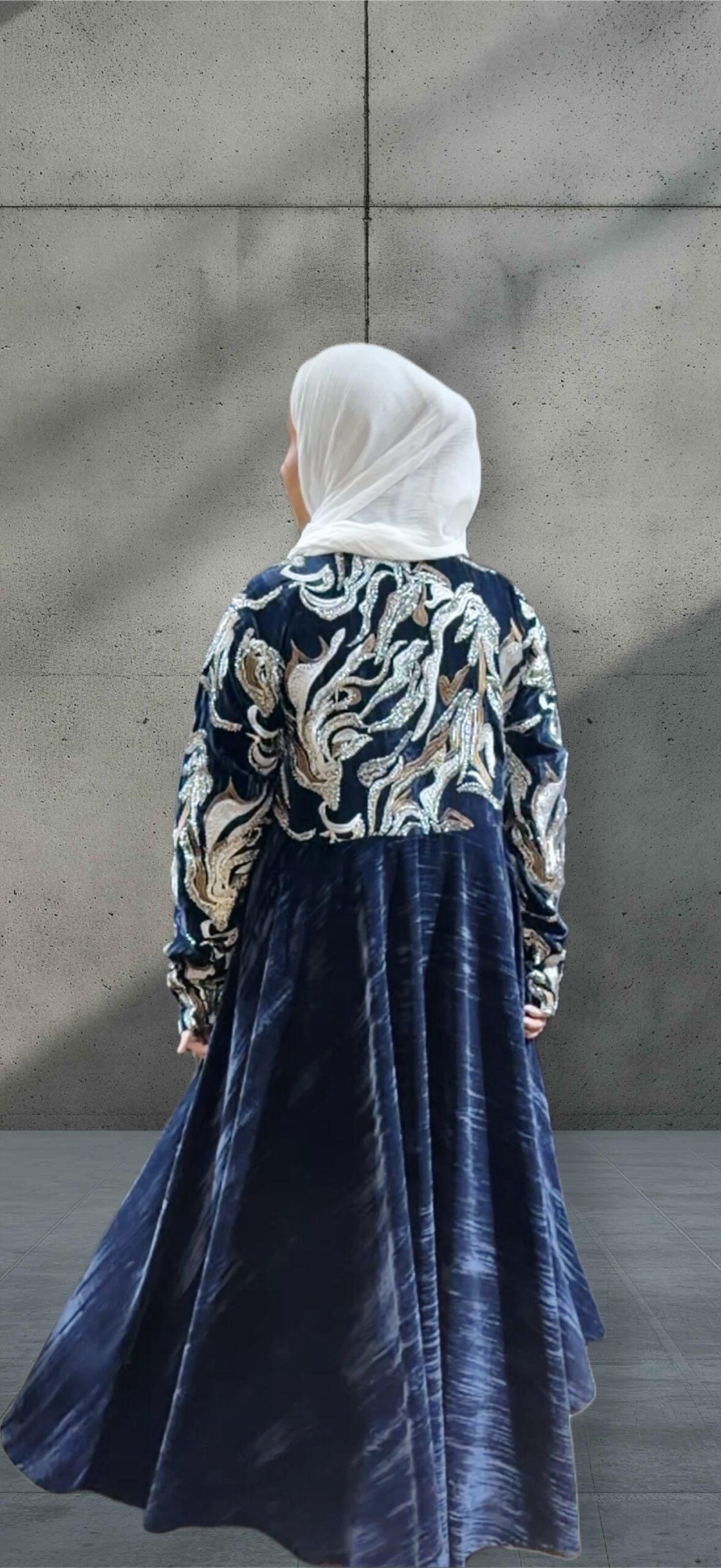 دراعه كلوش شك مخمل - كحلي - الصورة 2