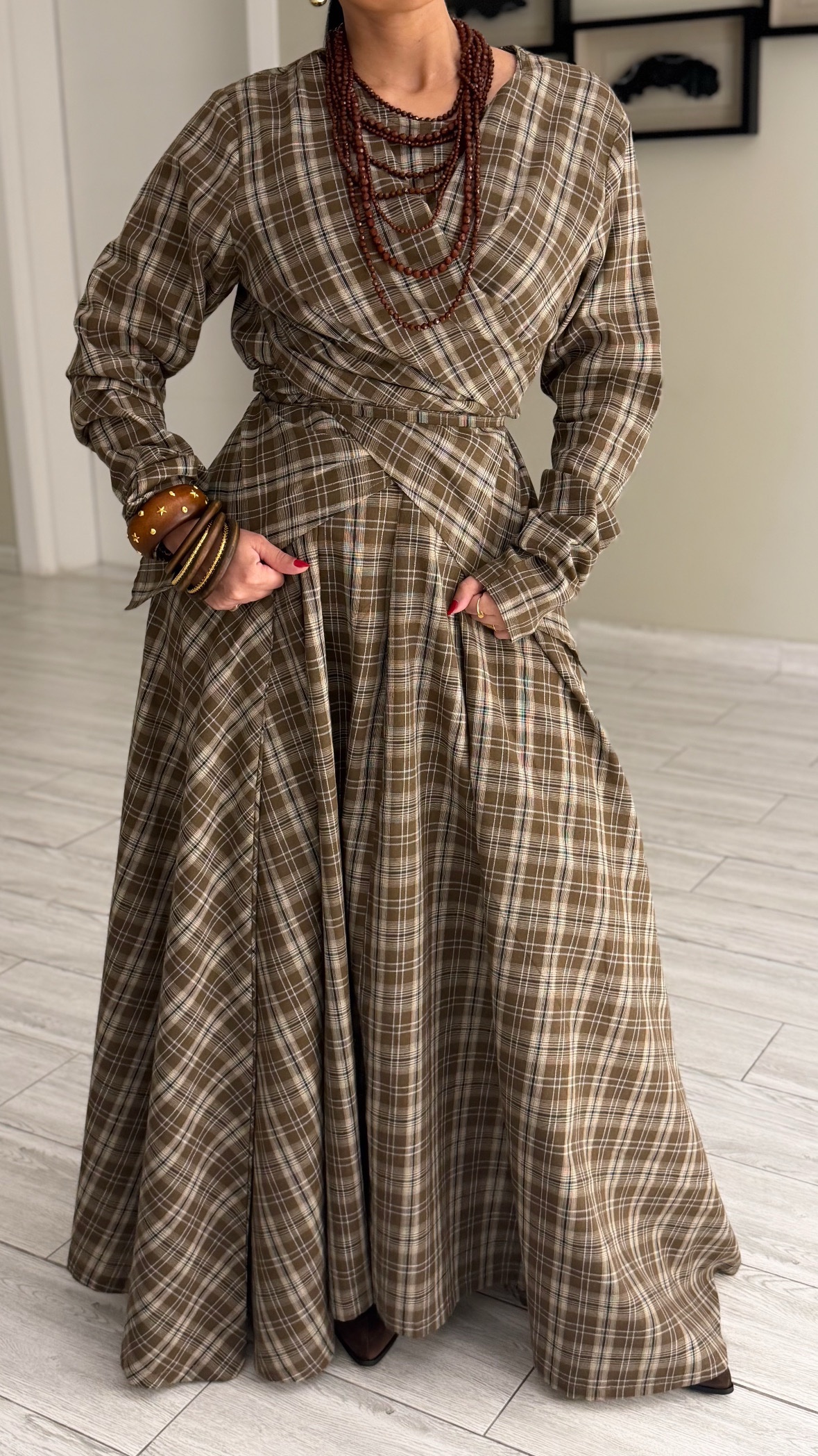 Wrapping Kaftan - Checked Beige - الصورة 4