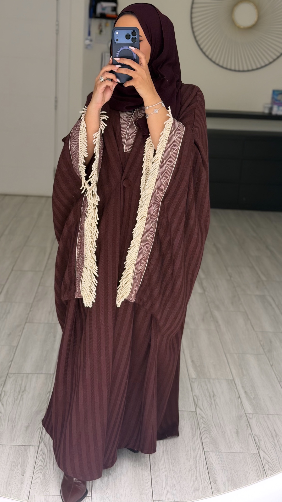 Lines kaftan - Maroon - الصورة 3
