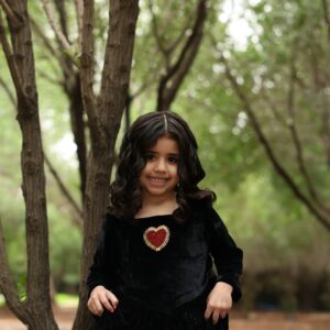 Alternative view of Red heart - Black