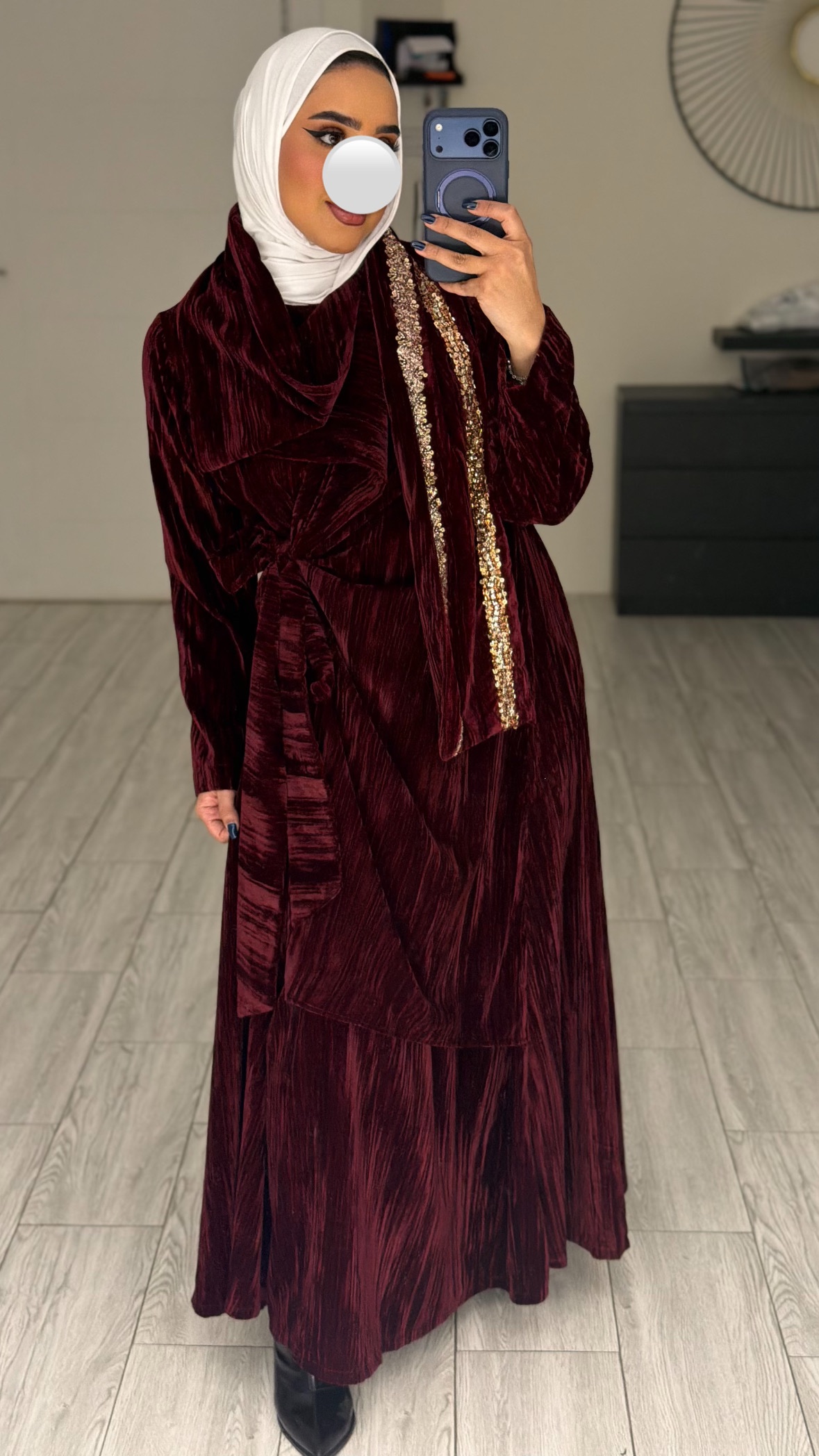 دراعه مخمل كحلي مع شك عالسكارف - الصورة 8