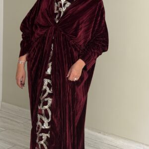 Alternative view of دراعه مخمل باللون العنابي مع شك