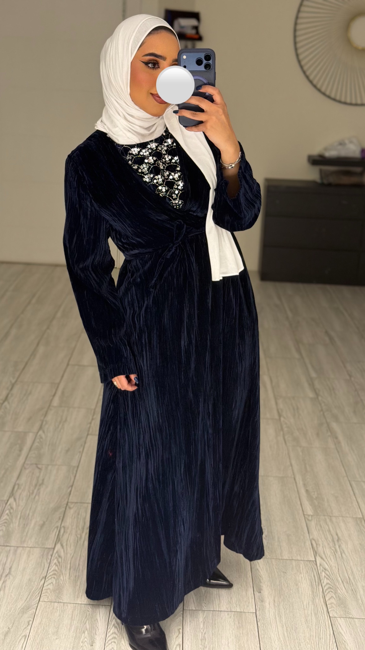 دراعه مخمل كحلي مع شك عالصدر - الصورة 3