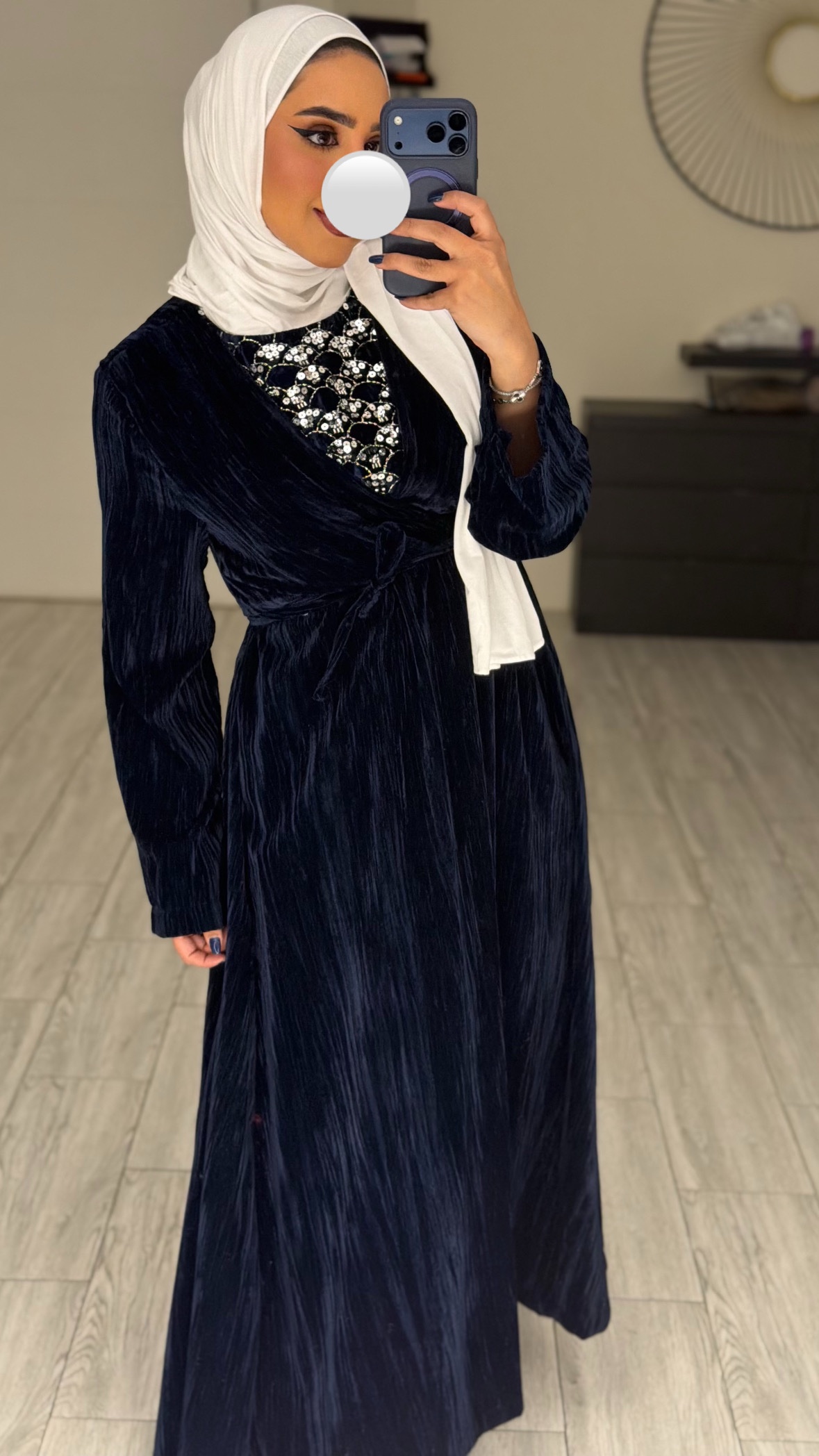 دراعه مخمل كحلي مع شك عالصدر - الصورة 6