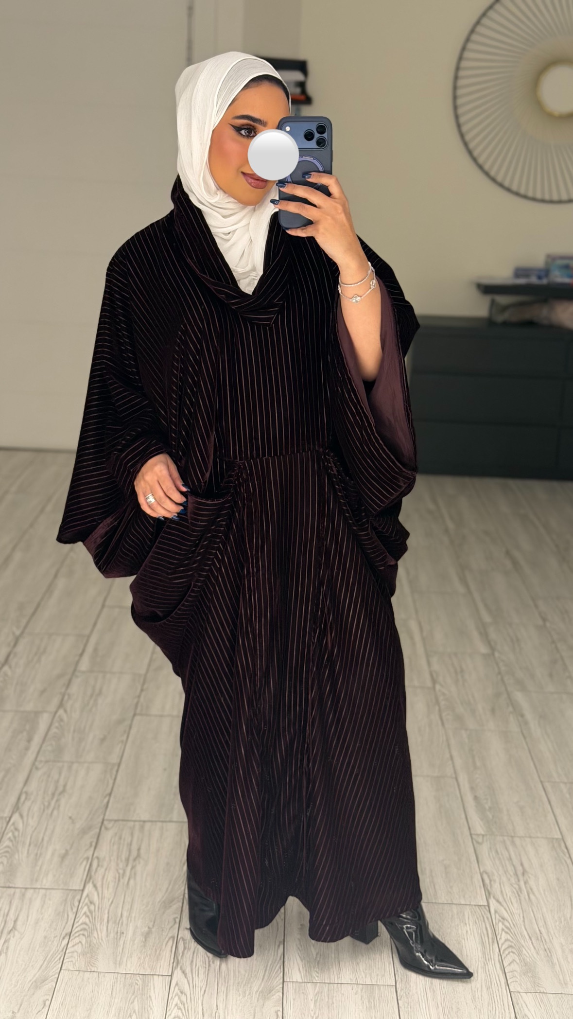 دراعه فري سايز مخمل مقلم - برغندي - الصورة 6