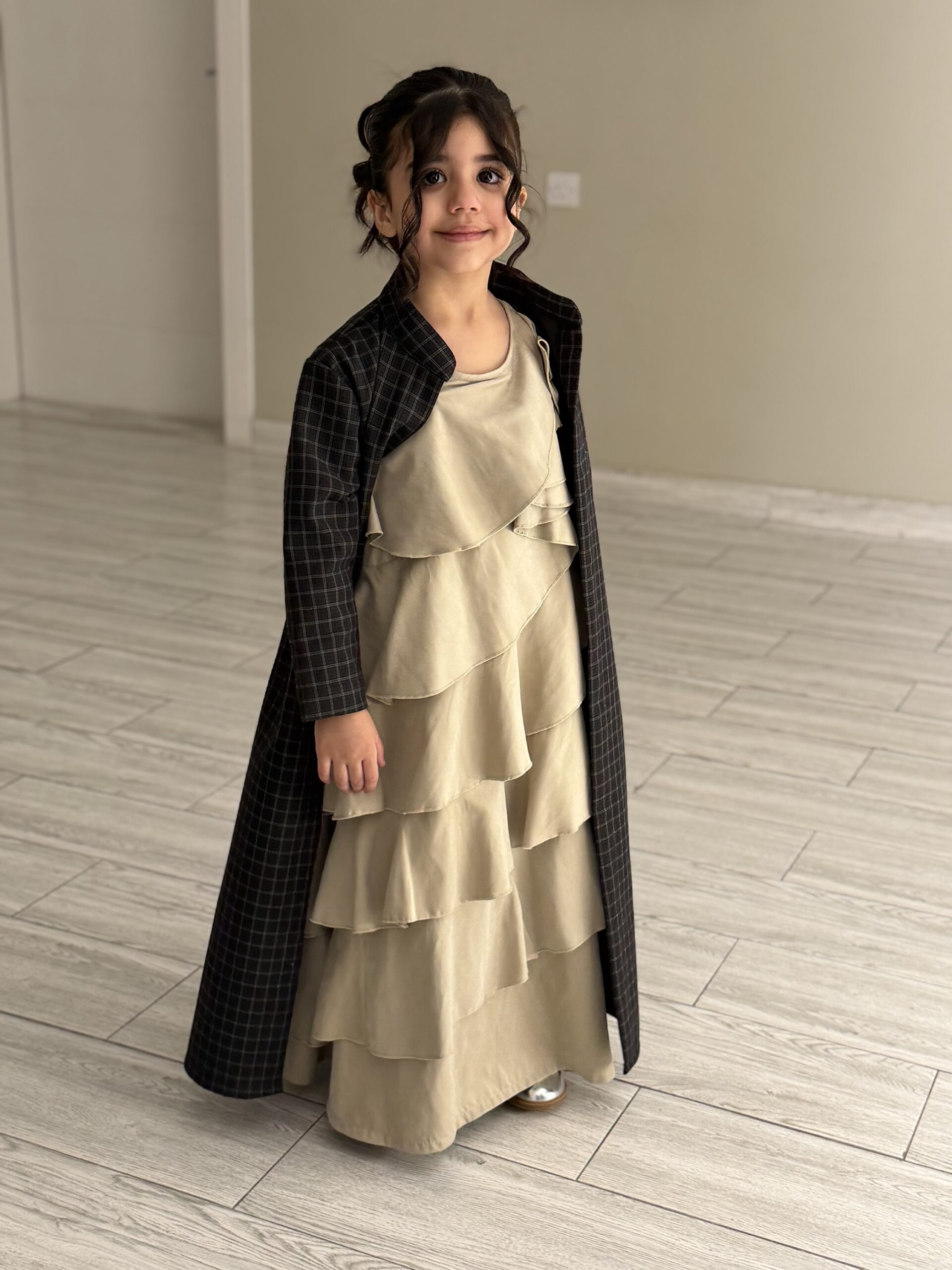 Checked Ruffles Kaftan - الصورة 9