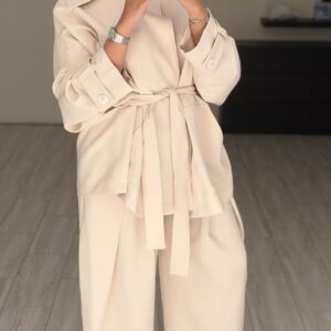 Alternative view of Cream Set