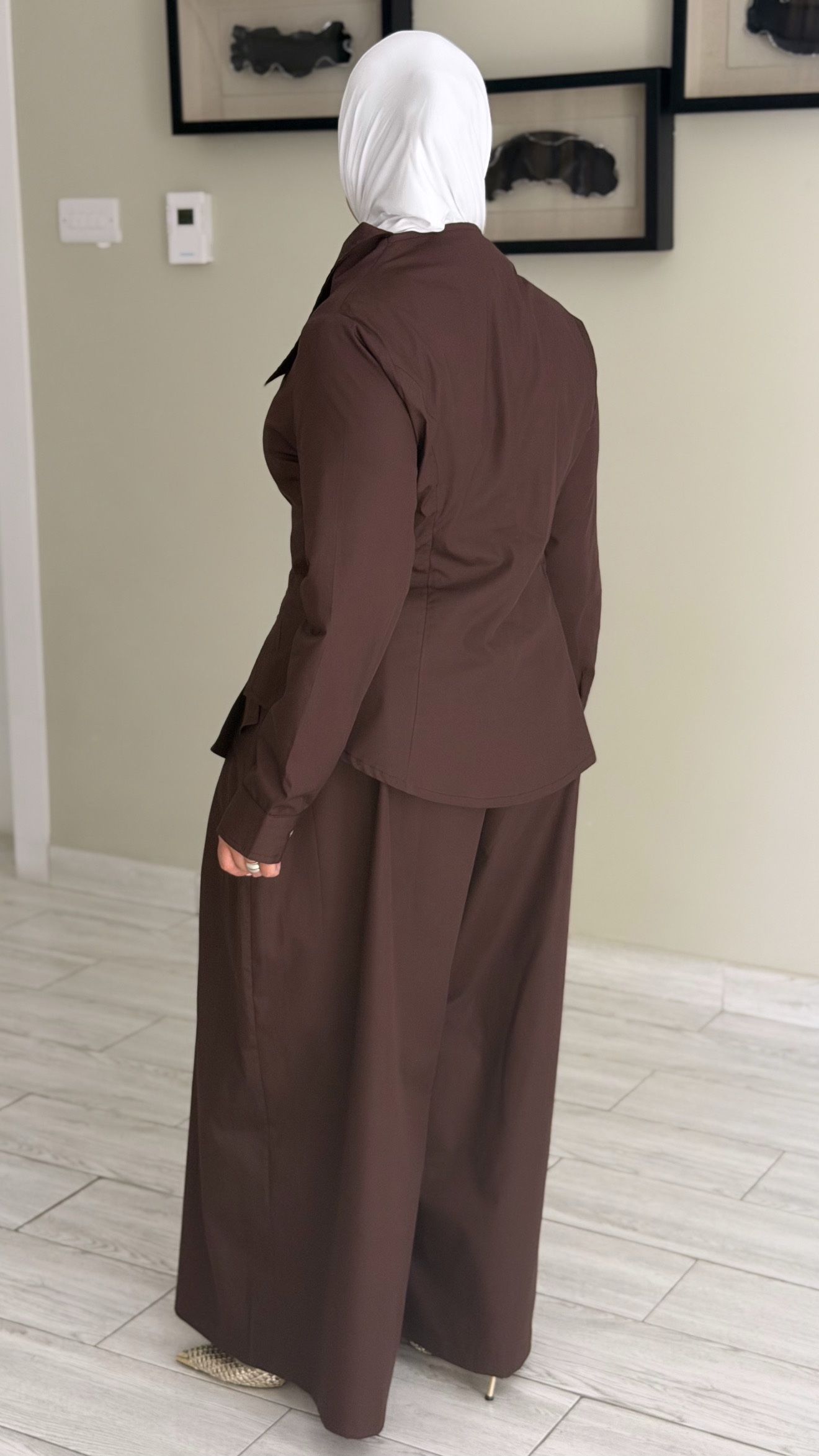 Brown Ruffles Set - الصورة 9