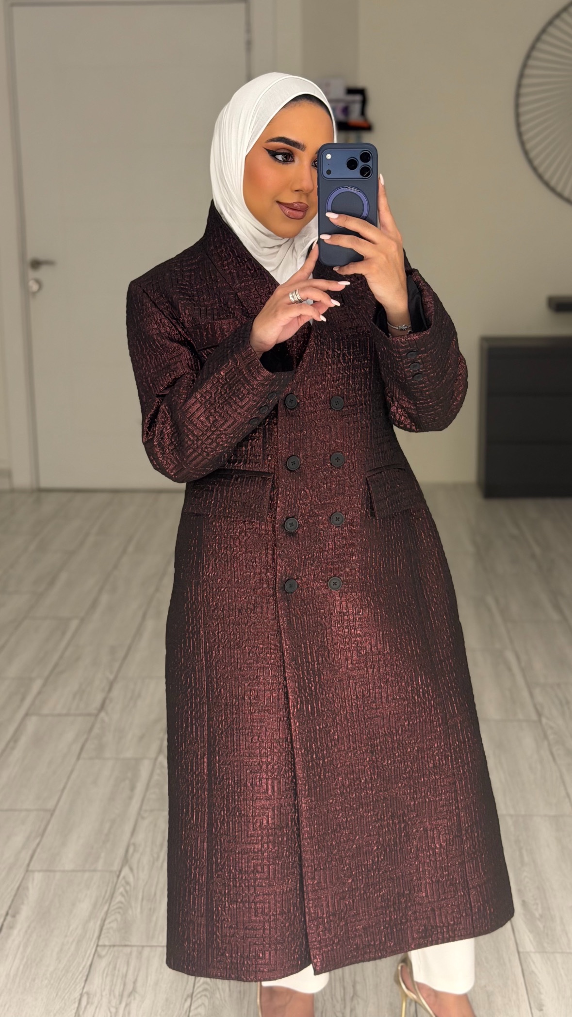 Metalic Maroon blazer - الصورة 2