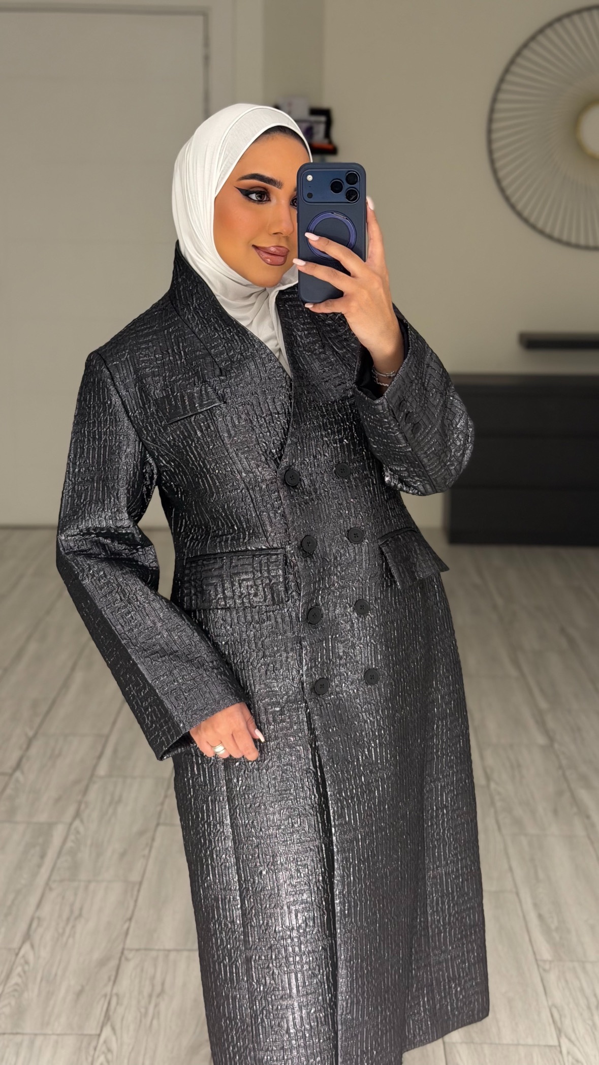 Metalic Grey blazer - الصورة 2