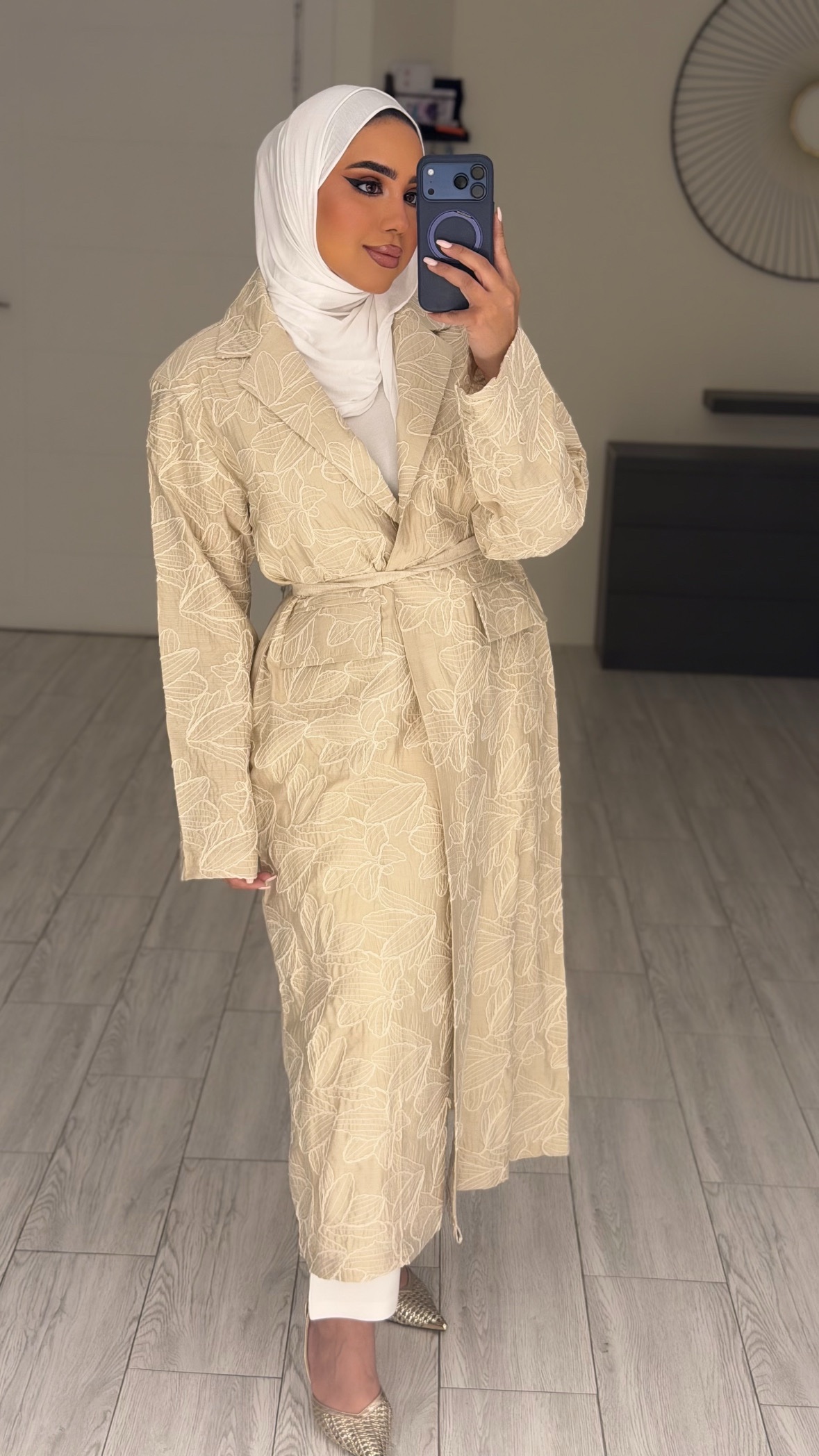 Linen beige blazer - الصورة 2