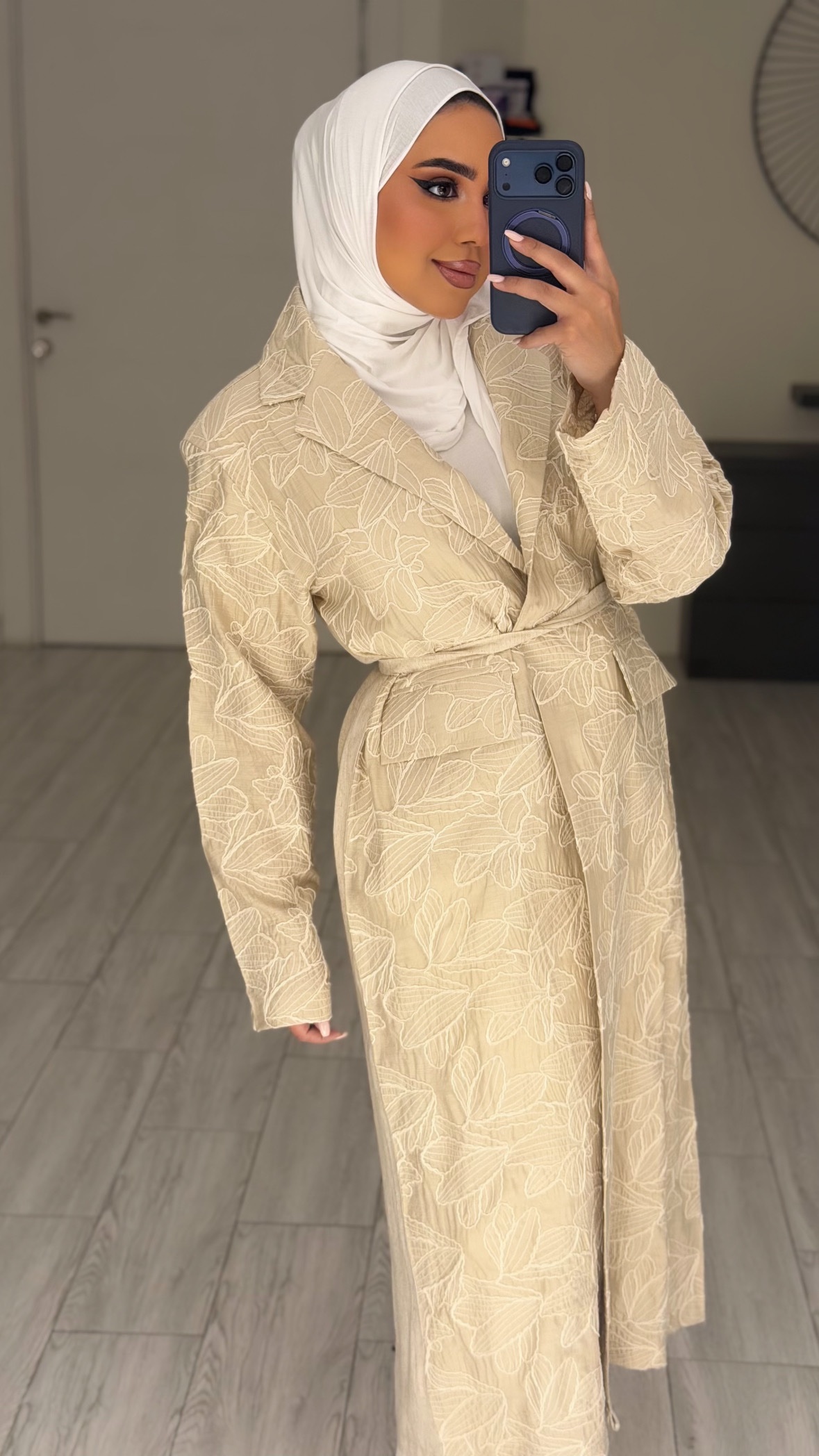 Linen beige blazer - الصورة 9