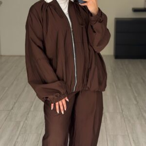 Alternative view of Hazelnut Set