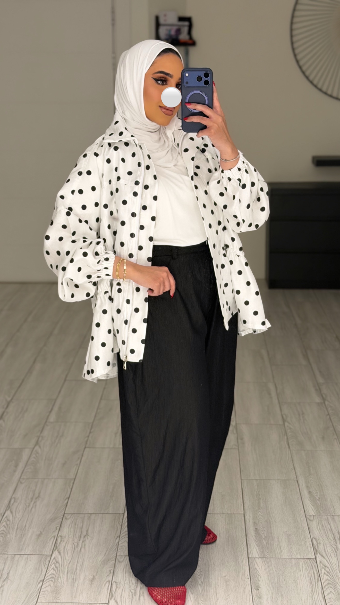 Polka dots jacket - الصورة 4