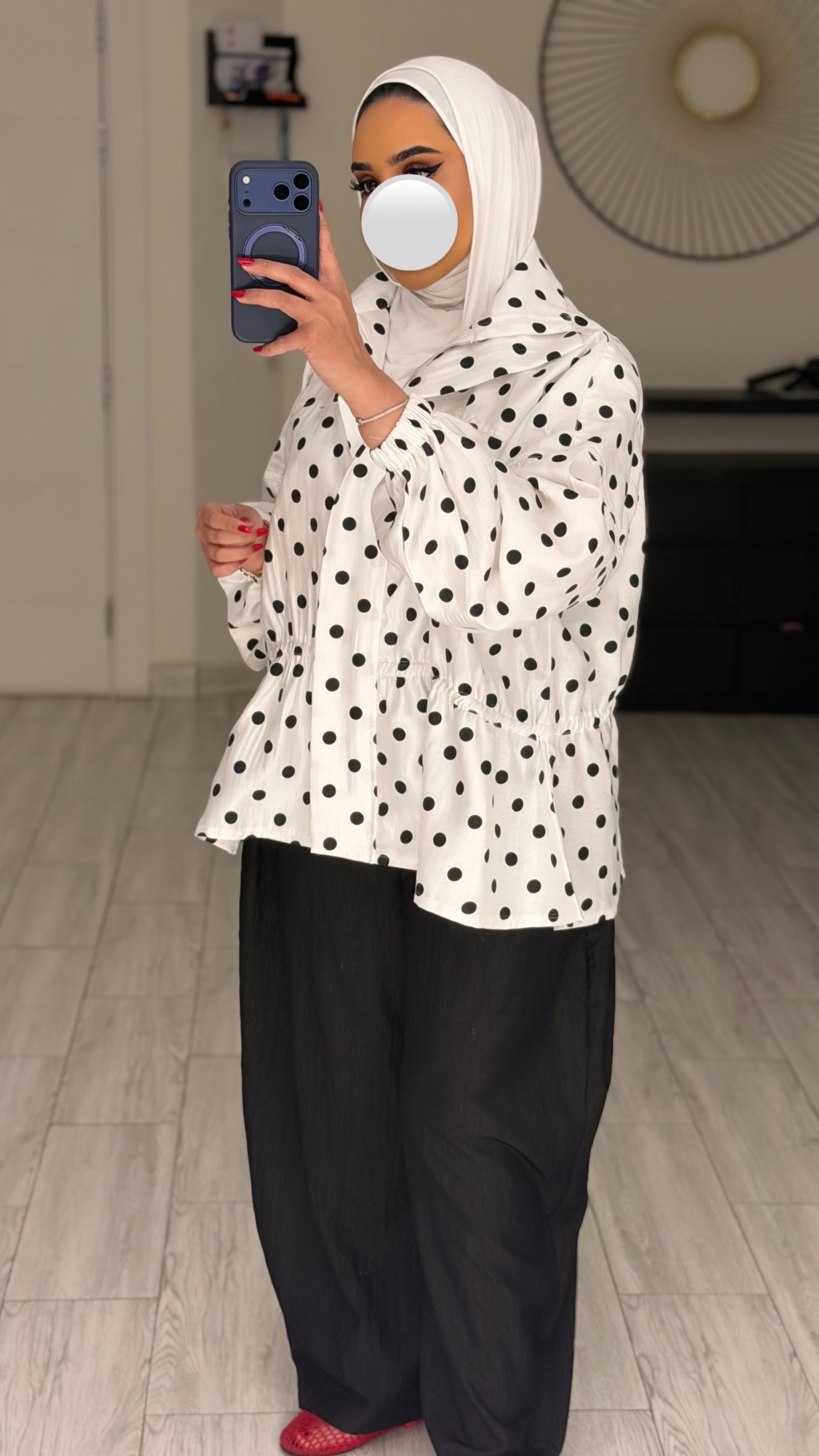 Polka dots jacket - الصورة 2