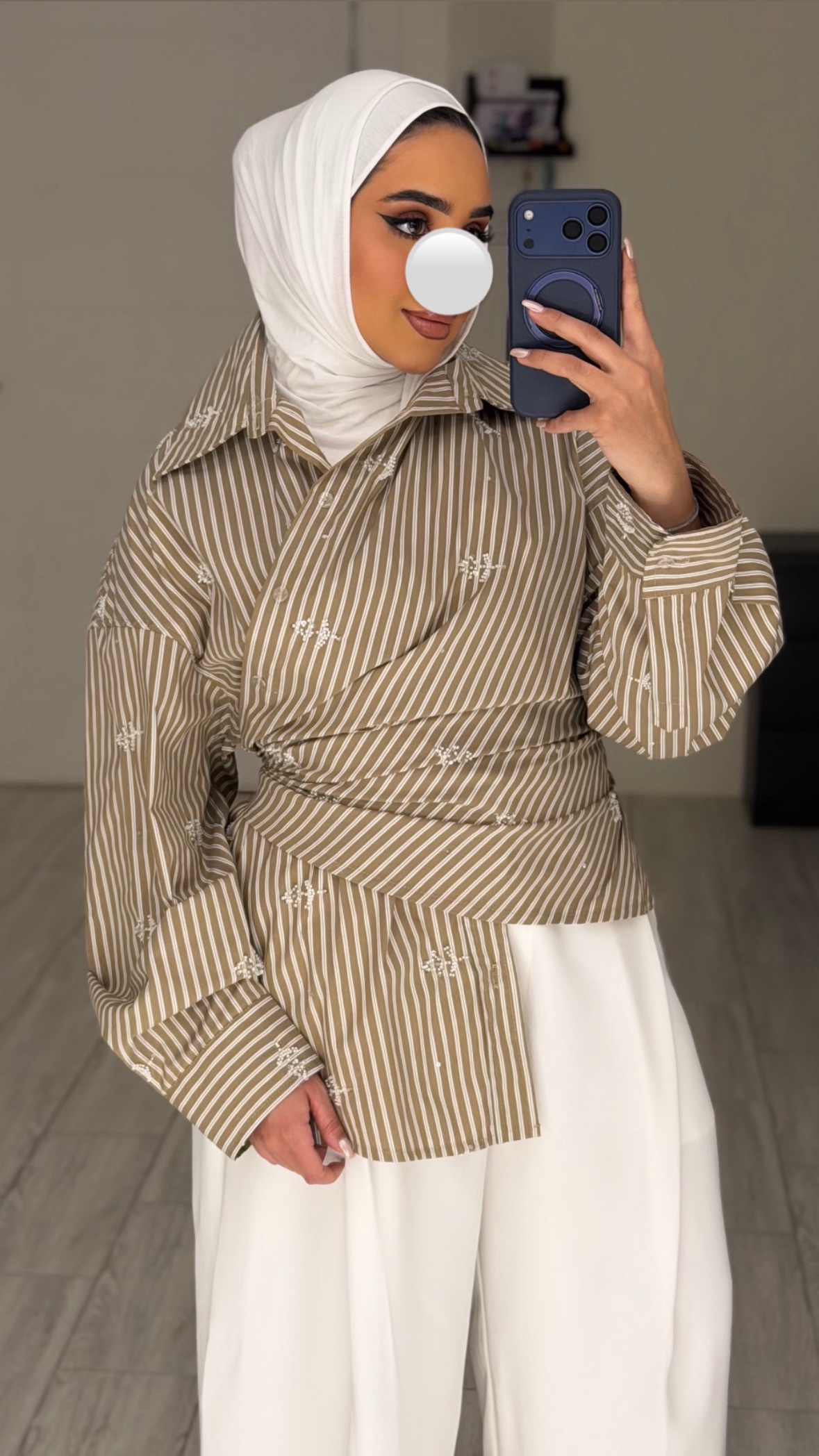 Beige Lines Shirt - Only shirt - الصورة 4