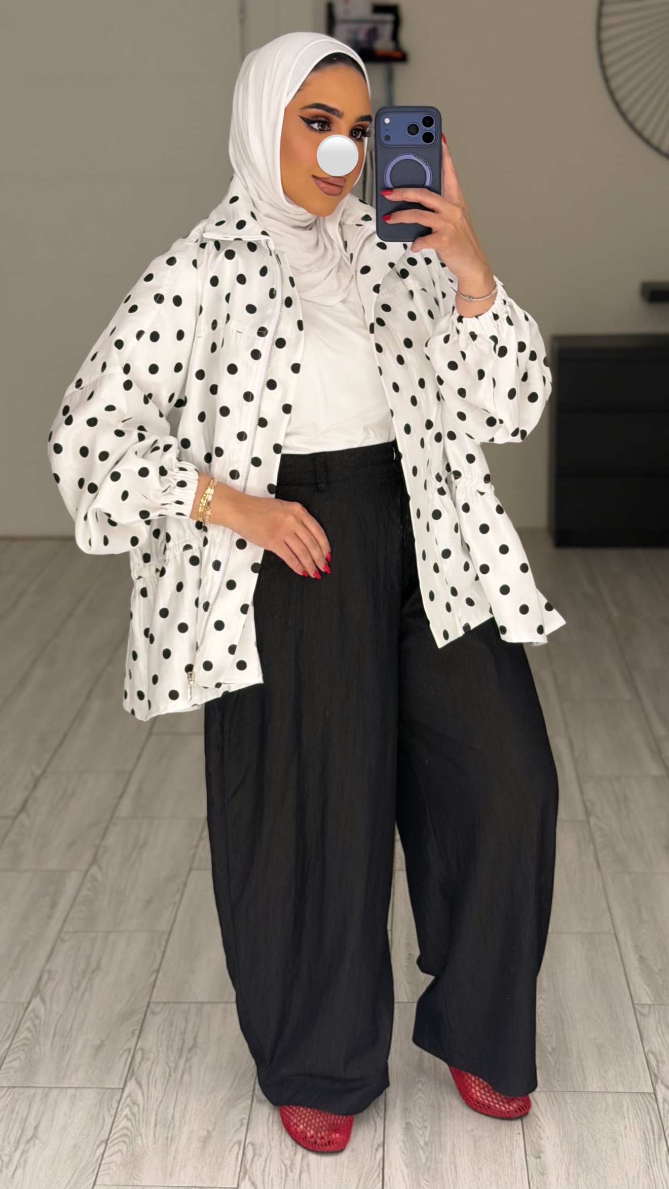 Polka dots jacket - الصورة 3