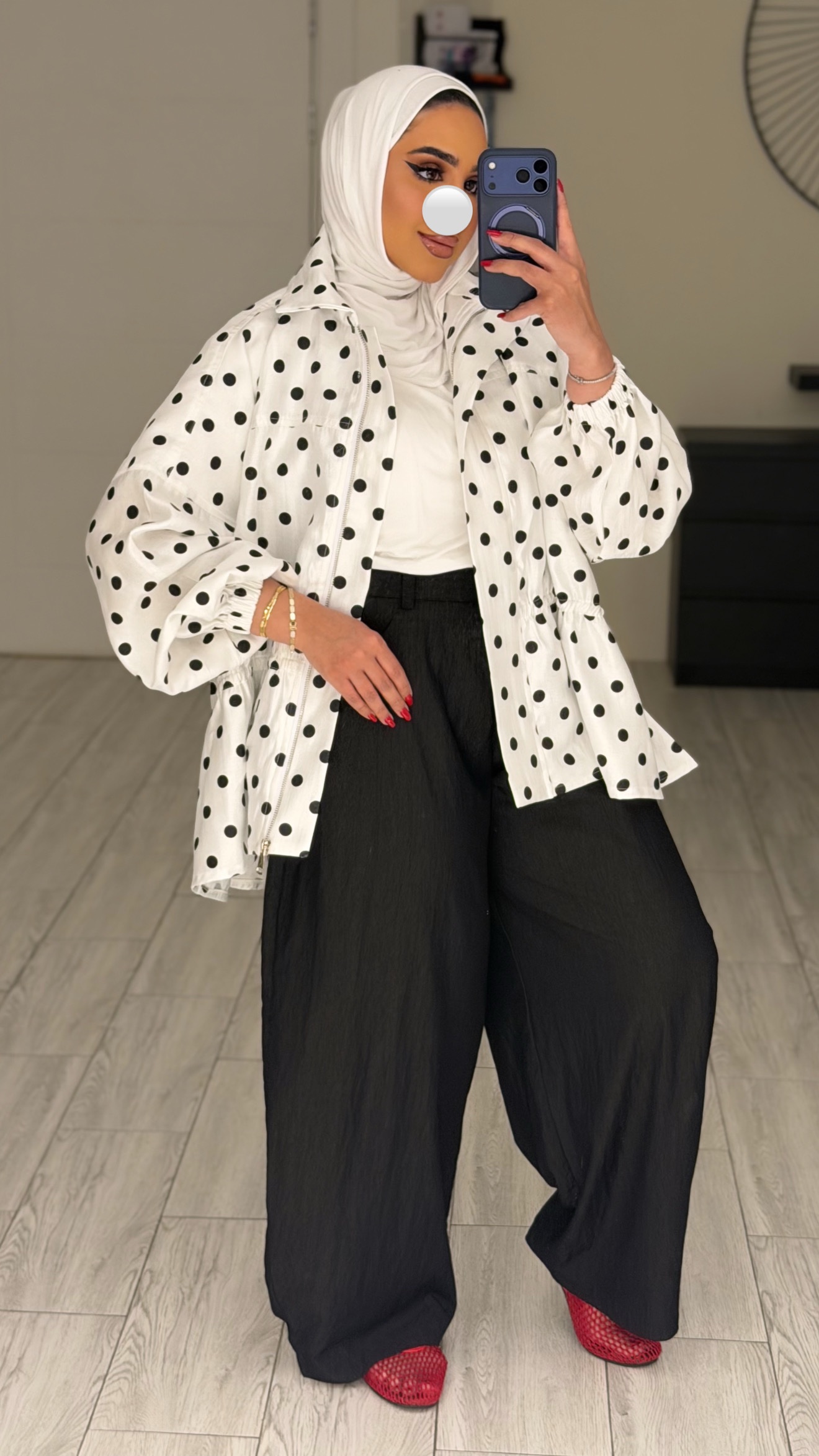Polka dots jacket - الصورة 6