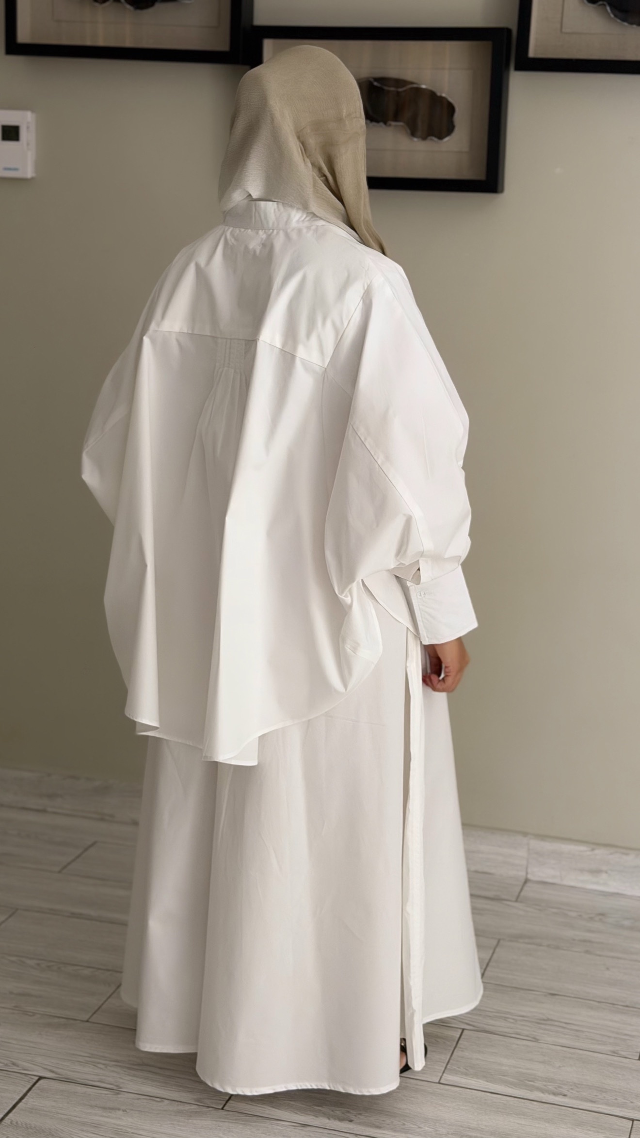 White Set - الصورة 2
