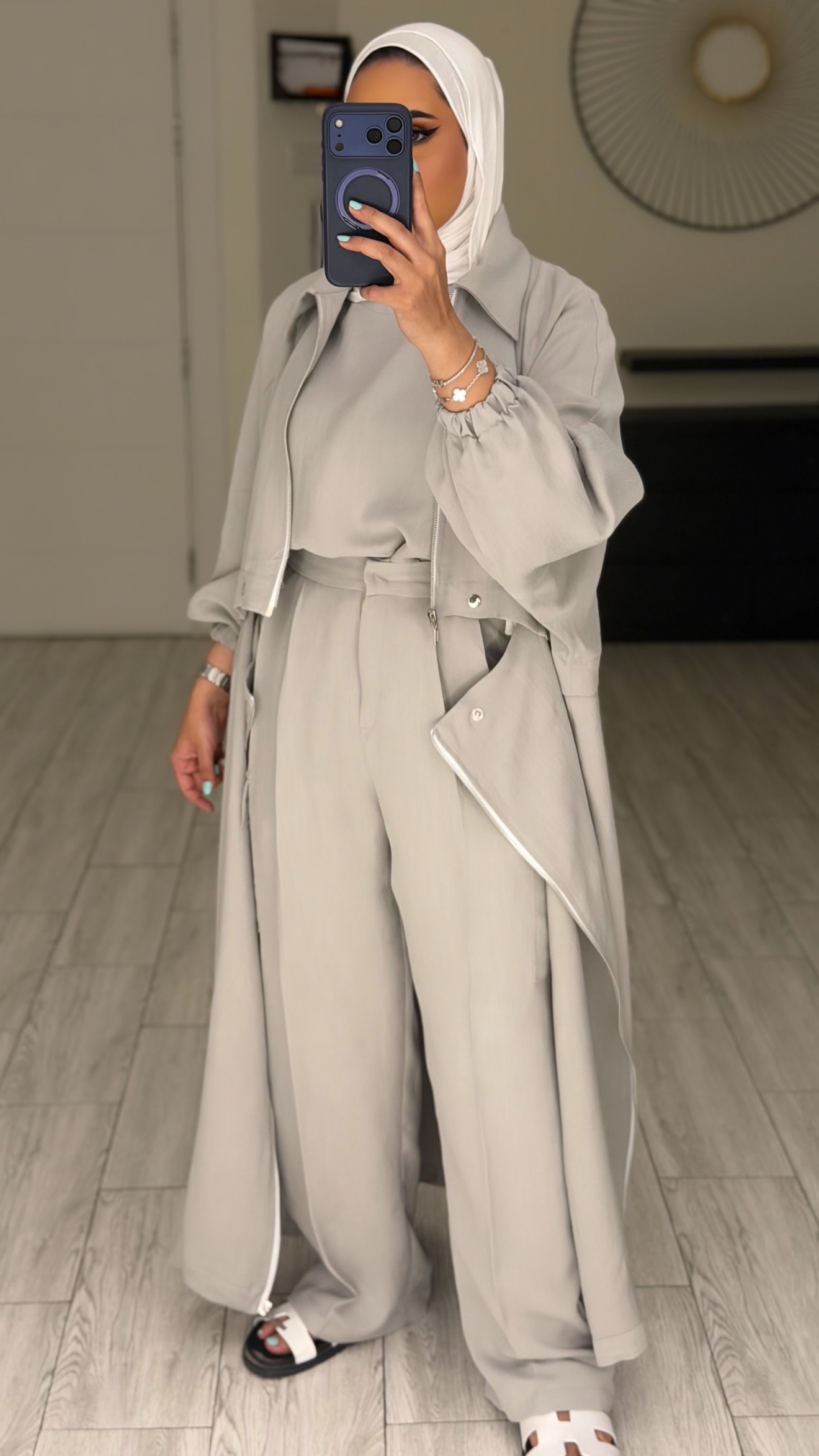 Light Grey set - 3 pc - الصورة 3