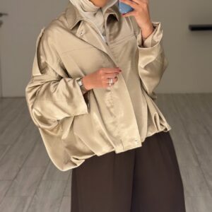 Golden silk jacket - الصورة 3